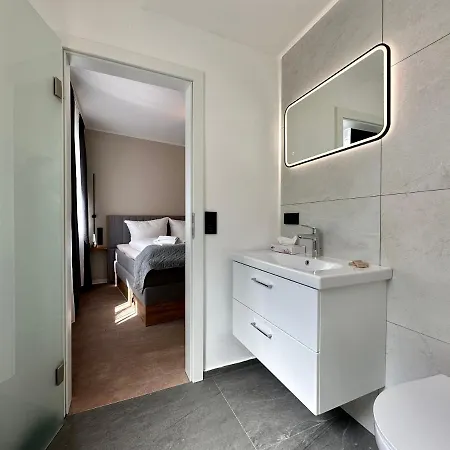 Emilia Hotel